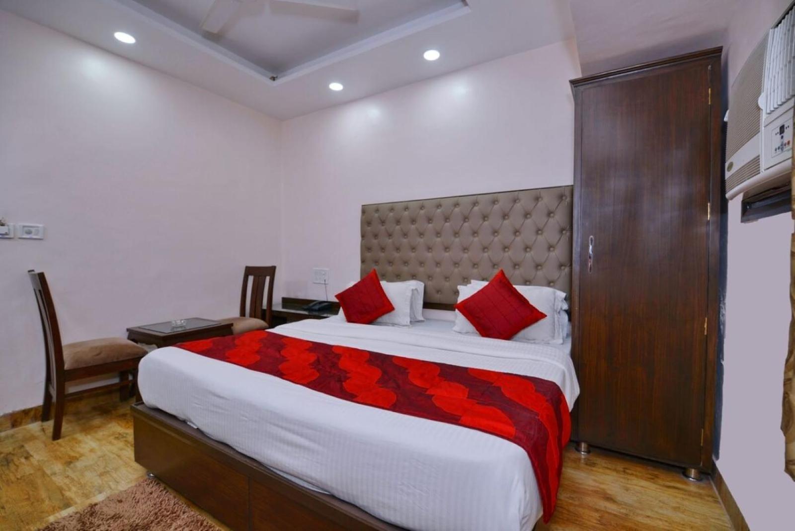 Hotel Keshew International Új-Delhi Kültér fotó
